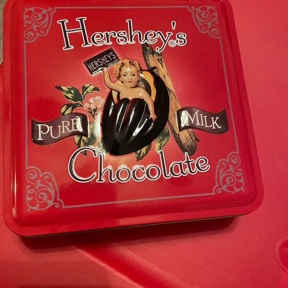 Vintage Hershey's Pure Milk Chocolate Advertising Tin w/ Baby in Coca Bean - Picture 2 of 6